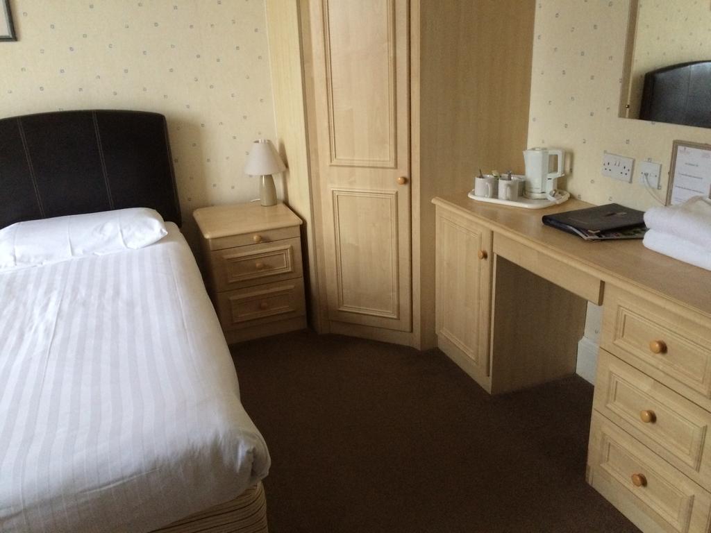 Annfield House Hotel Irvine  Esterno foto