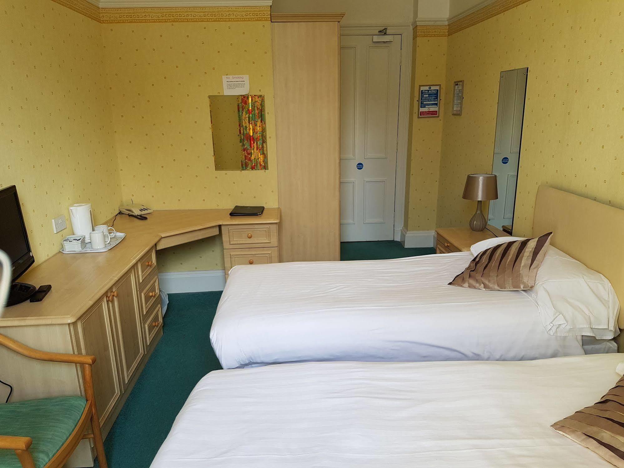 Annfield House Hotel Irvine  Esterno foto